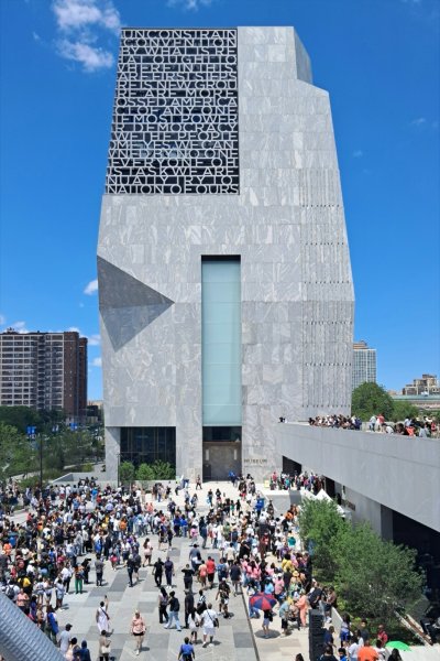 Obama's nieuwe museum draagt zijn eigen woorden in de gevel